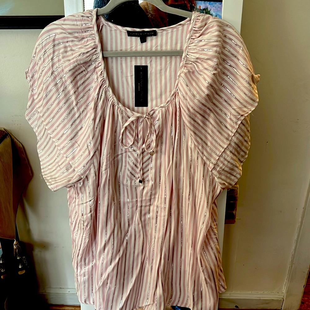 Summer Blouse. NWT
